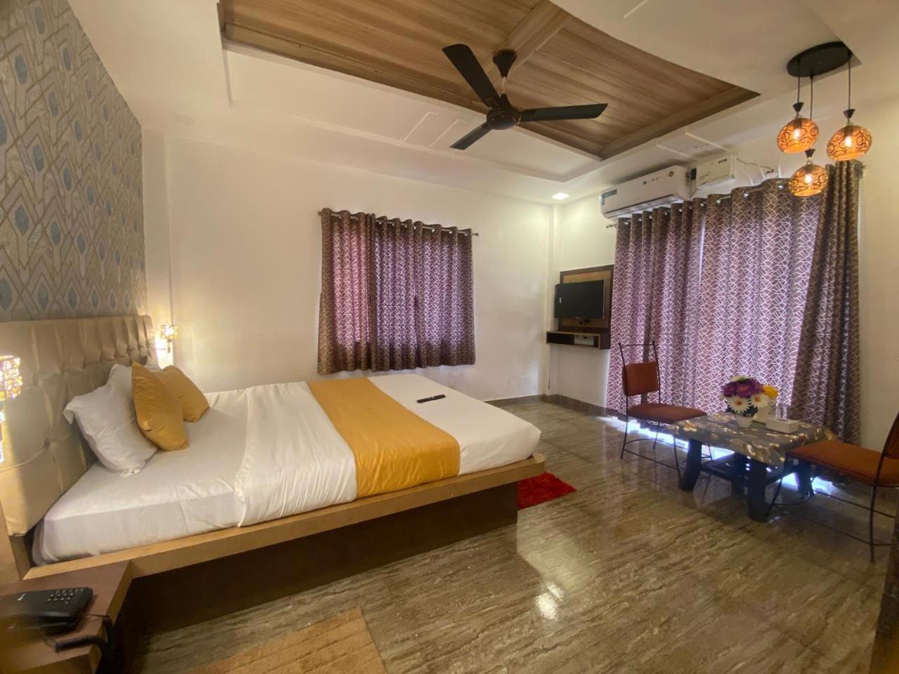 Hotel Golden Galaxy And Restaurant Mahabaleshwar Luaran gambar